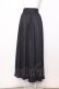 画像4: NieR Clothing / 内側和柄ユニセックスシアーロングスカート【CROW】REDver.  ブラック×レッド O-25-07-11-055-PU-SK-OW-OS (4)