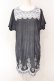 画像1: abilletage / トロンプルイユTシャツワンピース(アンティークストライプ)  ブラック O-25-07-12-064-GO-OP-OW-OS (1)