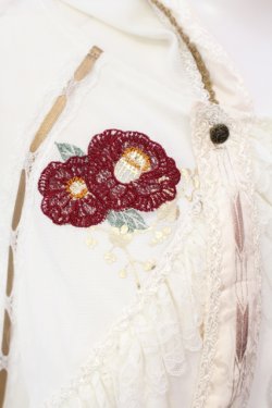 画像2: Ozz oneste / 椿刺繍涼風ケープ  アイボリー O-25-07-12-076-OO-TO-OW-OS