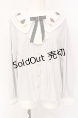Amavel / トランプのデコレーションケーキブラウス F サックス O-25-07-14-080-CA-BL-OW-OS