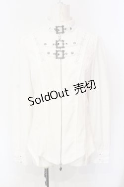 画像1: Ozz oneste / Dark Wizardバックルベルトブラウス  ホワイト O-25-07-15-046-OO-BL-OW-OS