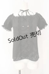 Rojita / リボンチョーカースピンドルブラウス  クロ O-25-07-15-048-LO-BL-IG-ZY