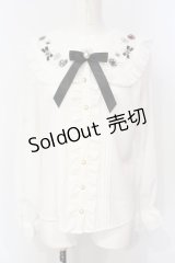 Amavel / Coffret A Bijouブラウス  シロ O-25-07-15-106-CA-BL-IG-OS