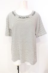 INGEBORG / ロゴ刺繍ボーダーTシャツ  シロ×クロ O-25-07-17-023-LO-TS-IG-OS