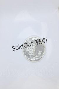 GOTHその他 / 妖カンバッジ  ホワイト O-25-07-18-1006-EL-ZA-OW-OS