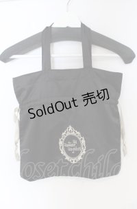 an another angelus / ロゴ刺繍サテントートバッグ  クロ O-25-07-19-062-CA-BG-OW-ZT0722F