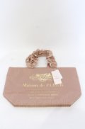 Maison de FLEUR / フリルハンドルトートバッグ  ピンクベージュ O-25-07-19-071-LO-BG-IG-ZT-K024