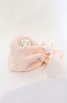 画像2: Maison de FLEUR / -POPUP限定フラワー刺繍ビックリボンポーチ  ピンク O-25-07-19-074-LO-ZA-IG-ZT271 (2)