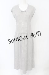 KANEKO ISAO / ドットカットノースリーブワンピース  グレー O-25-07-21-030-EL-OP-IG-OS