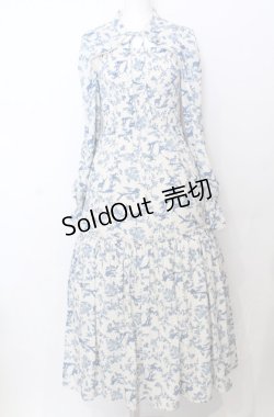 画像1: axes femme POETIQUE / トワルドジュイ風柄ワンピース  オフ×ブルー O-25-07-23-052-AX-OP-IG-OS