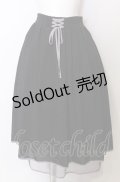 axes femme POETIQUE / リボン花柄バックフリルスカート  クロ O-25-07-23-053-AX-SK-IG-OS