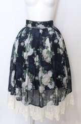 axes femme / ラフィネローズ柄タックスカート  ネイビー O-25-07-23-067-AX-SK-IG-OS