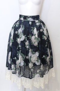 axes femme / ラフィネローズ柄タックスカート  ネイビー O-25-07-23-067-AX-SK-IG-OS