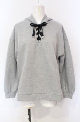 axes femme / レースアップパーカープルオーバー F グレー O-25-07-24-032-AX-TO-OW-OS