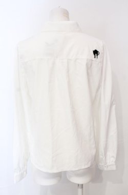 画像4: axes femme POETIQUE / キャットブローチ付ブラウス  シロ O-25-07-24-052-AX-BL-IG-OS