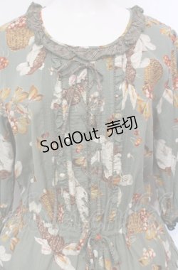 画像2: PINK HOUSE / オータムチェリーとうさぎプリントワンピース  グリーン O-25-07-24-024-LO-OP-IG-OS