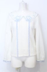 LIZ LISA / ハートリースリボン刺繍トップス M シロ×サックス O-25-07-25-017-LO-TO-OW-OS