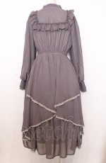 画像4: axes femme / ラッフルフリルシフォンワンピース L グレー O-25-07-27-036-AX-OP-OW-ZT101 (4)