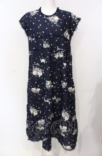 KANEKO ISAO / ローズシルエットノースリーブ段々ワンピース  ネイビー O-25-07-28-077-EL-OP-IG-OS