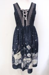 axes femme / メッセージカードパネル柄ワンピース  ネイビー O-25-07-29-047-AX-OP-IG-OS