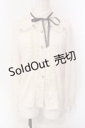 axes femme POETIQUE / 巻き薔薇デザインフリルブラウス  オフ O-25-07-29-059-AX-BL-IG-OS