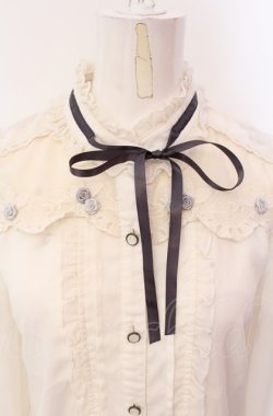 画像2: axes femme POETIQUE / 巻き薔薇デザインフリルブラウス  オフ O-25-07-29-059-AX-BL-IG-OS