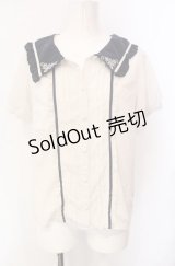 axes femme POETIQUE / 襟刺繍ピンタックブラウス  アイボリー×ネイビー O-25-07-29-071-AX-BL-IG-OS