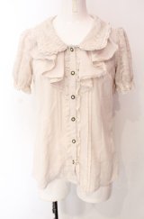 axes femme / フェミニンラッフルブラウス  生成り O-25-07-29-091-AX-BL-IG-OS