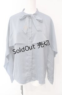 axes femme / ケープ風ボウタイブラウス  ブルー O-25-07-29-093-AX-BL-IG-OS