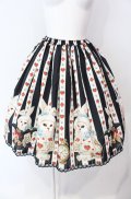 Enchantlic Enchantilly / 不思議の国のQueenCatスカート  クロ×シロ O-25-07-31-1123-LO-SK-OW-OS