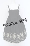 Emily Temple cute / ウサギ刺繍ハイウエストノースリーブワンピース  クロ×ゴールド O-25-07-31-1138-ET-OP-OW-OS