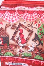 画像3: BABY,THE STARS SHINE BRIGHT / e-MOOK 『赤ずきん』大型ポーチ  Little Red Riding Hood柄 O-25-08-02-1017-BA-ZA-IG-ZT286 (3)