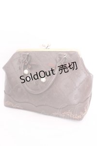 axes femme / 薔薇型押しがま口バッグ 33×26×13cm ブラウン O-25-08-02-1003-AX-BG-IG-OS