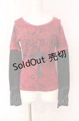 h.NAOTO / パイソンプリントクロスカットソー  レッド×ブラック O-25-08-02-091-HN-TO-IG-OS