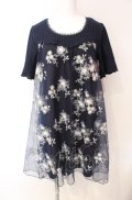 axes femme / チュール刺繍チュニック  ネイビー O-25-08-07-086-AX-OP-IG-OS