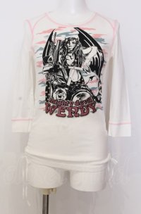 BATSU / ガールプリントサイドレースアップTシャツ  ホワイト O-25-08-08-046-PU-TS-IG-OS