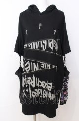NieR Clothing / 取り外し可能アームカバー付きHOODIE フーディ  ブラック×マルチ O-25-08-08-052-PU-TO-IG-OS