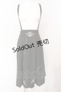 axes femme / サス付モチーフ刺繍スカート  クロ O-25-08-09-050-AX-SK-IG-OS