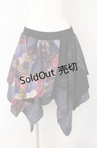 Qutie Frash / 和柄ランダムスカート  ブラック×パープル O-25-08-09-013-QU-SK-IG-OS