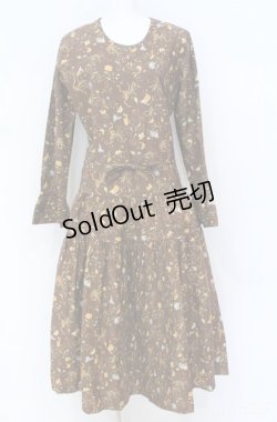 画像1: KANEKO ISAO / 花束柄タック使いワンピース  ブラウン O-25-08-10-062-EL-OP-OW-ZI