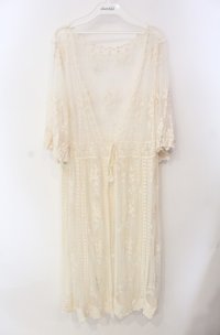 axes femme / チュールガウン  アイボリー O-25-08-11-040-AX-TO-IG-OS