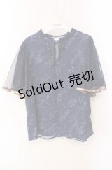 axes femme / 星座柄チュール重ね袖ブラウス  ネイビー O-25-08-11-048-AX-BL-IG-OS