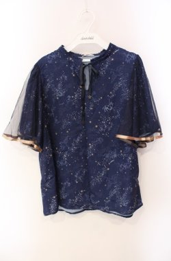 画像1: axes femme / 星座柄チュール重ね袖ブラウス  ネイビー O-25-08-11-048-AX-BL-IG-OS