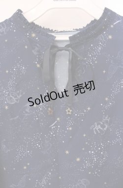 画像2: axes femme / 星座柄チュール重ね袖ブラウス  ネイビー O-25-08-11-048-AX-BL-IG-OS