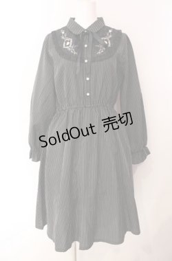 画像1: axes femme / 巻きバラ×額縁ワンピース  クロ O-25-08-11-057-AX-OP-IG-OS