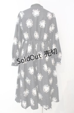画像3: axes femme NOSTALGIE / ブーケ柄ジャガードワンピース F クロ O-25-08-13-065-AX-OP-OW-OS