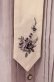 画像2: axes femme / 刺繍ネクタイ付ブラウス M ラベンダー O-25-08-13-080-AX-BL-OW-OS (2)