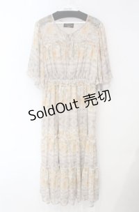 axes femme NOSTALGIE / フラワーパネル柄ワンピース F イエロー O-25-08-13-086-AX-OP-OW-OS