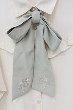 画像2: axes femme / ブーケリボン刺繍ブラウス M キナリ O-25-08-13-095-AX-BL-OW-OS