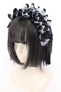 Estrellas / アジアンゴシックタッセルカチューシャ  ブラック×ホワイト O-25-08-16-1007-EL-AC-OW-OS